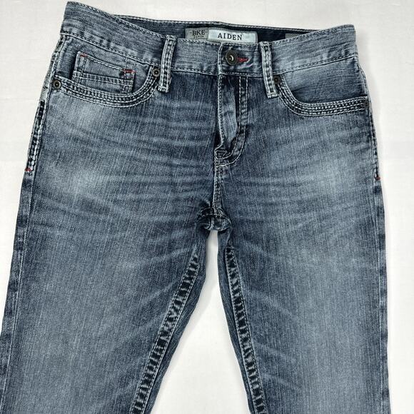 BKE Jeans Mens 28S 28x28 Buckle Aiden Straight Light Wash Blue Denim Low Rise - Picture 1 of 10